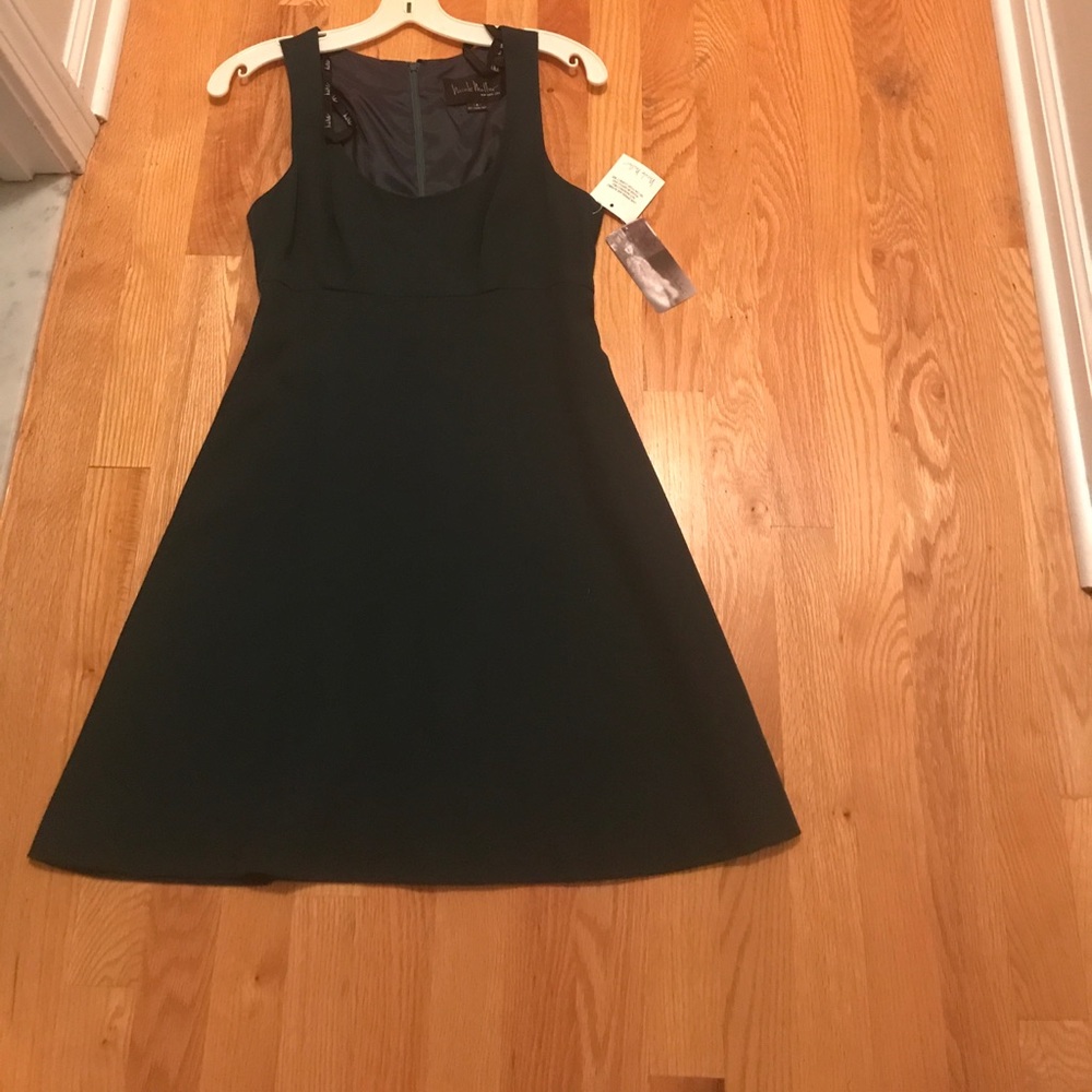 Nicole Miller hunter green lined wool dress